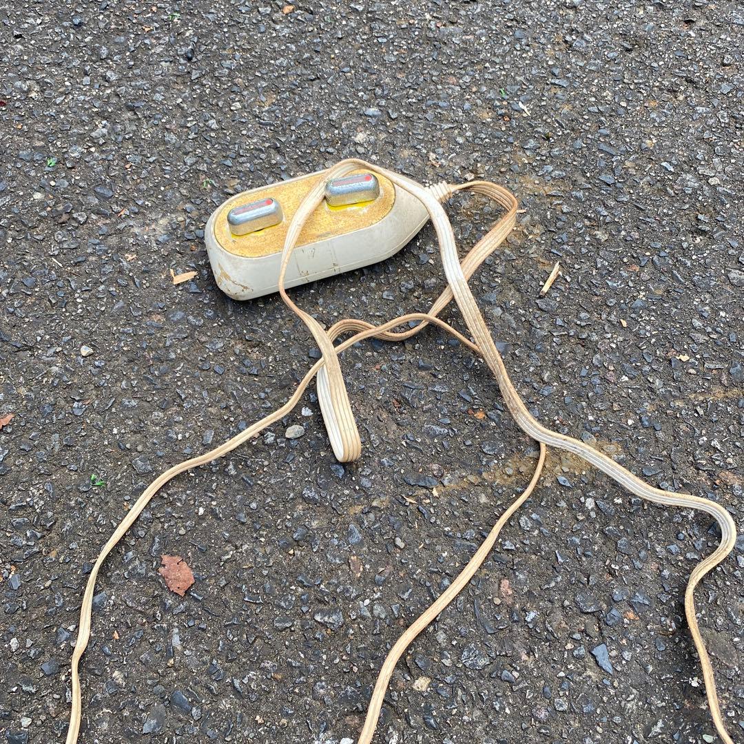 National 壁掛け扇風機 オレンジ色 リモコン付き　昭和レトロポップ