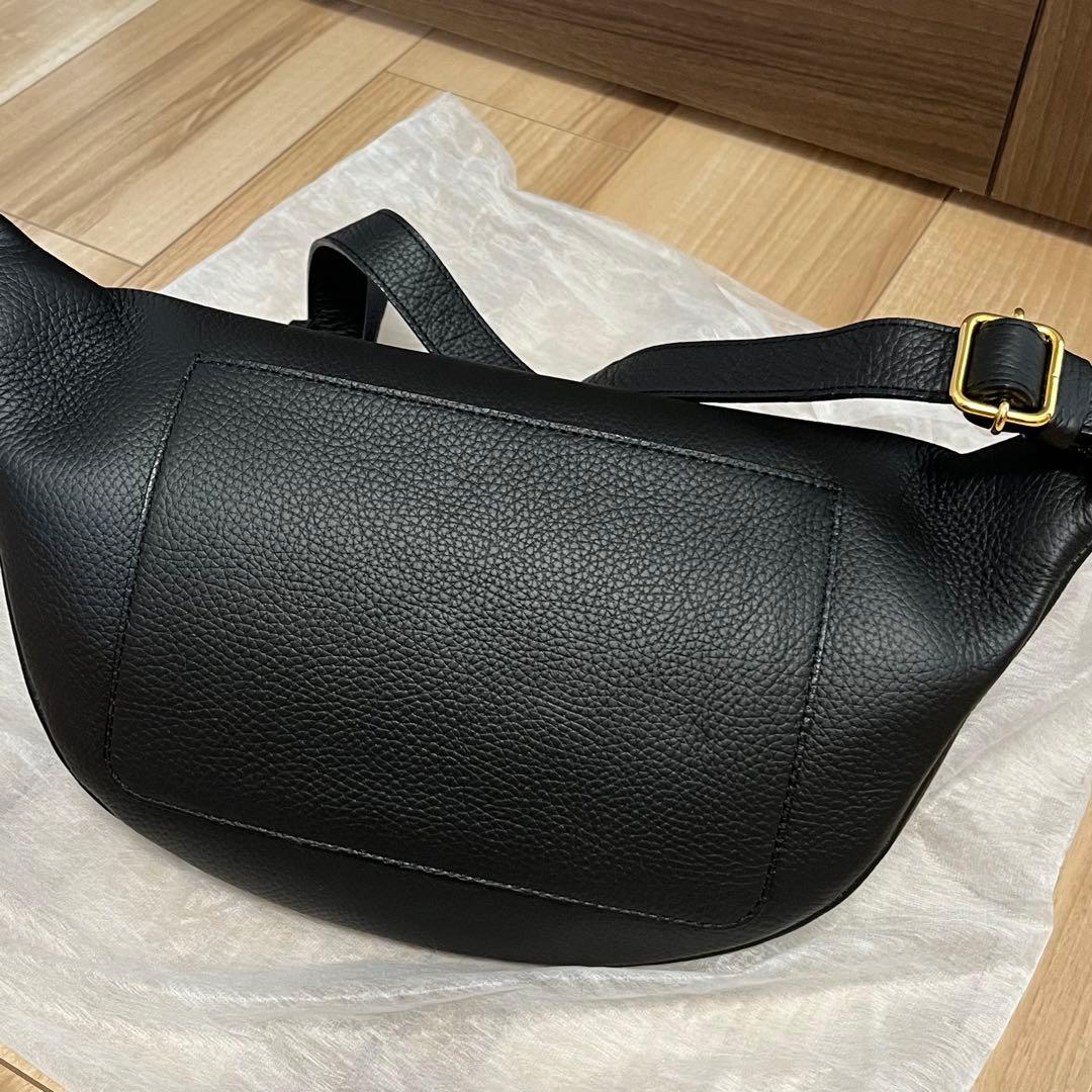 ch!iiibag シュリンクウエストバッグ　黒　ブラック　chiiiibag