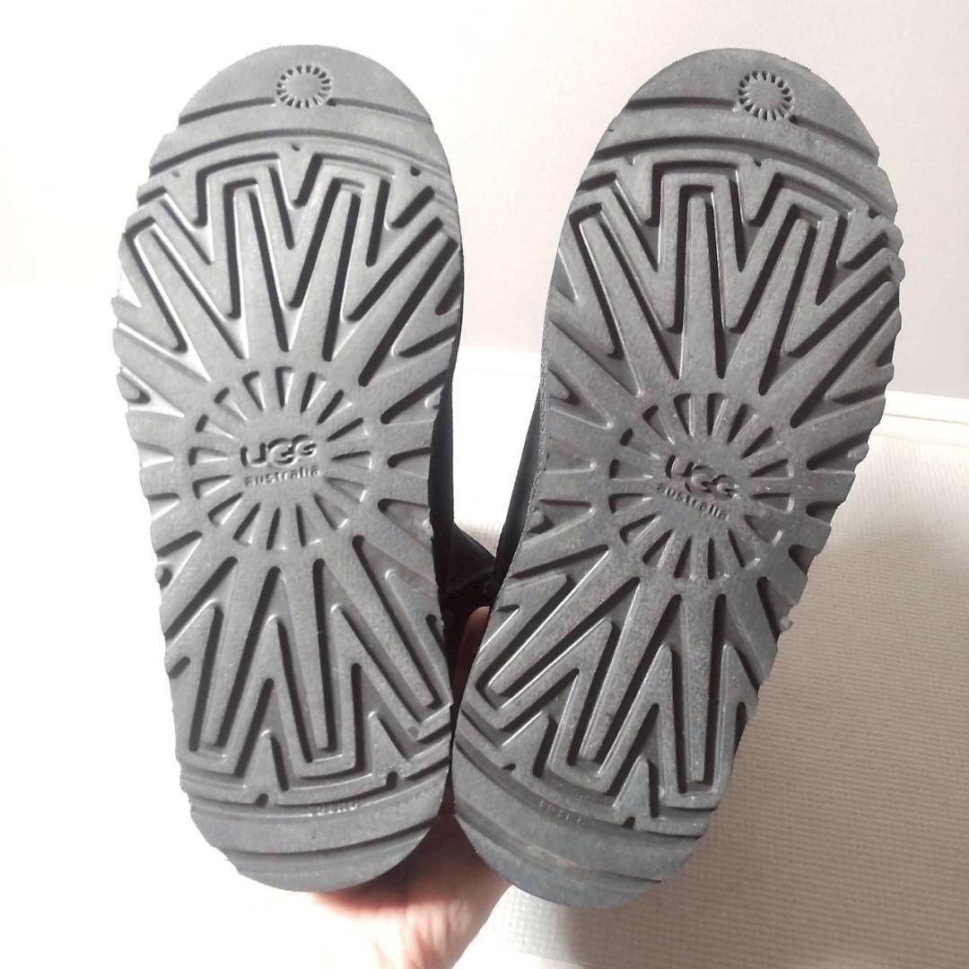 未使用級 UGG CLASSIC TALL ムートンブーツ 黒 ブラック 秋冬