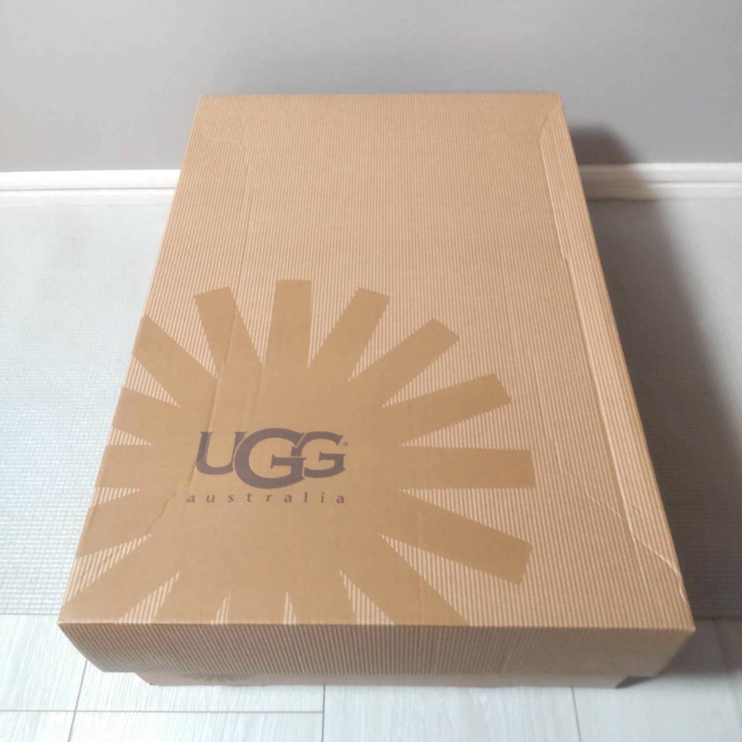 未使用級 UGG CLASSIC TALL ムートンブーツ 黒 ブラック 秋冬