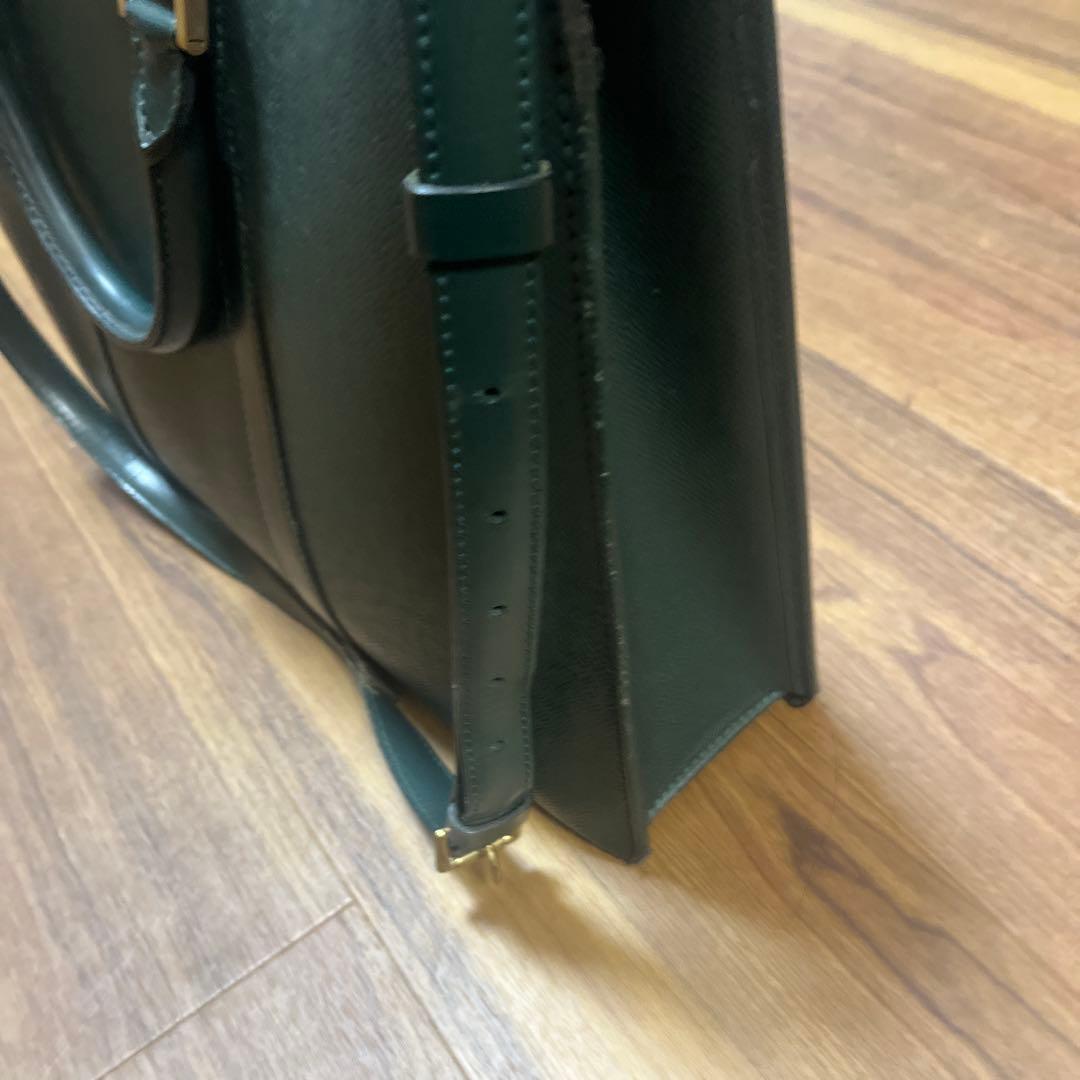 Louis Vuitton タイガ　グリーン　ビジネスバッグ