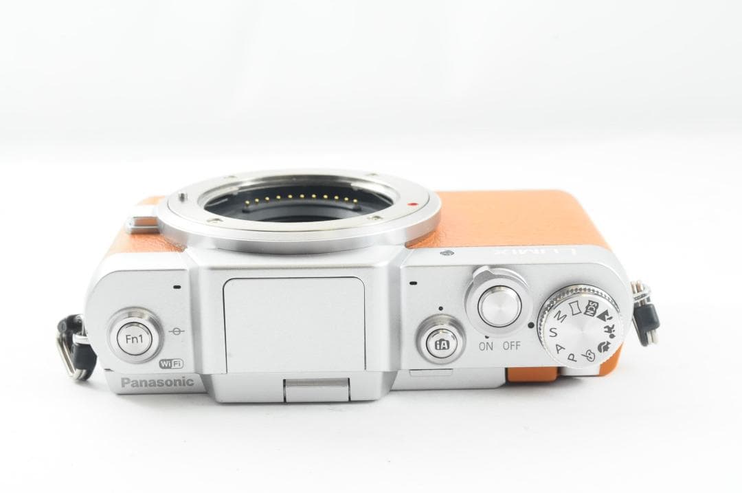 ★シャッター数わずか979回★️WI-Fi&自撮り️★LUMIX GF7