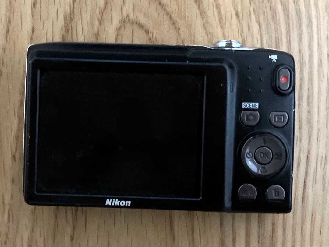 Nikon　COOLPIX S3100　デジタルカメラ