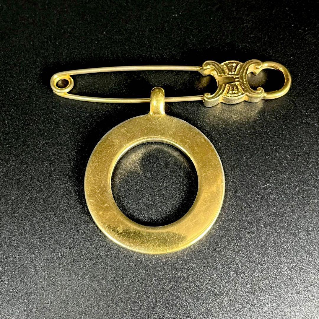希少✨ CELINE　ブローチ　トリオンフ　サークルロゴ　刻印　ゴールド