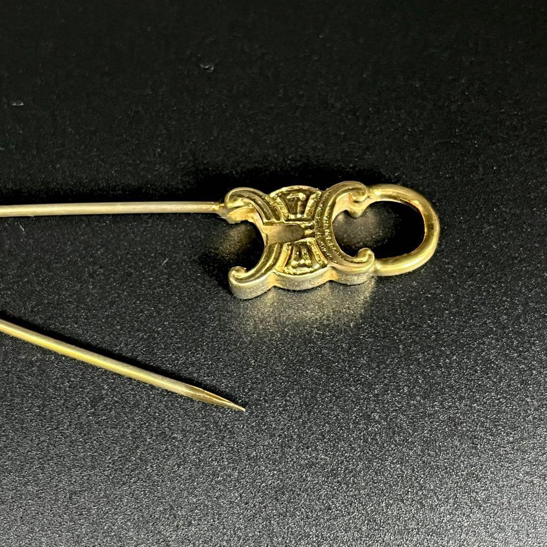 希少✨ CELINE　ブローチ　トリオンフ　サークルロゴ　刻印　ゴールド