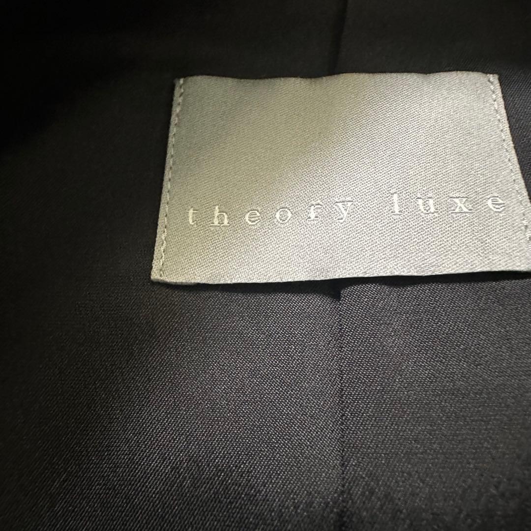 ミクさん専用theoryluxeセオリーリュクス　ピンストライプスーツ38