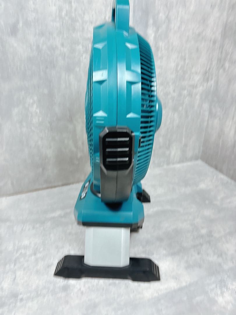 美品　Makita 業務用扇風機 ハンドル付き　マキタ　本体のみ