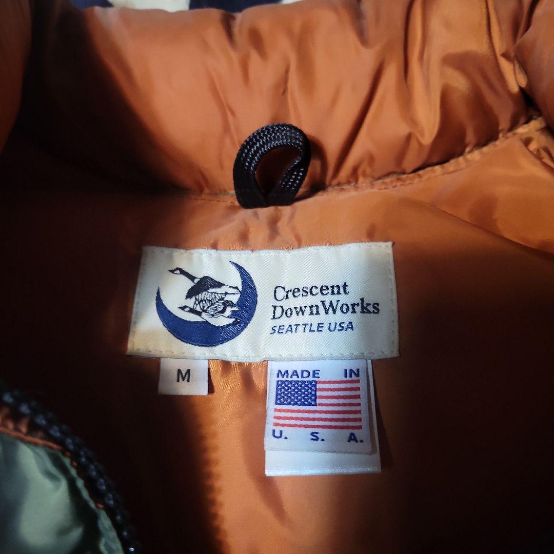 Crescent DownWorks ダウンベスト オリーブグリーン/オレンジ