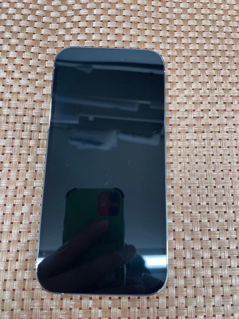 iPhone 14 Pro 256 GB シルバーSIMフリー【8329】