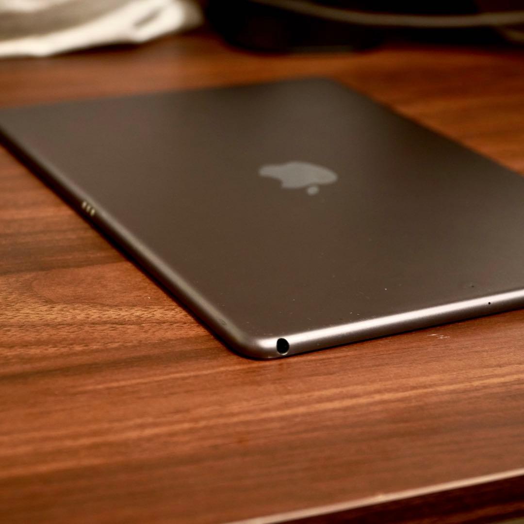 Apple iPad Air 第3世代 スペースグレー 64GB