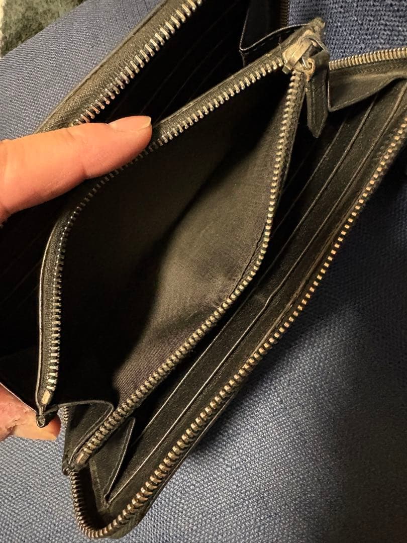 バレンシアガ　財布　レザー　ブラック
