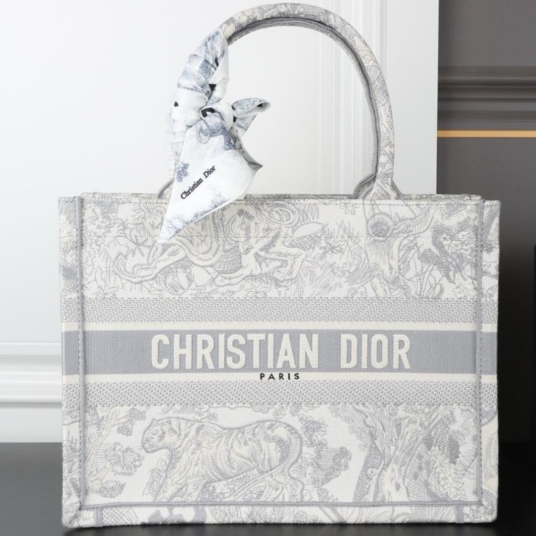 Dior 動物柄トートバッグ