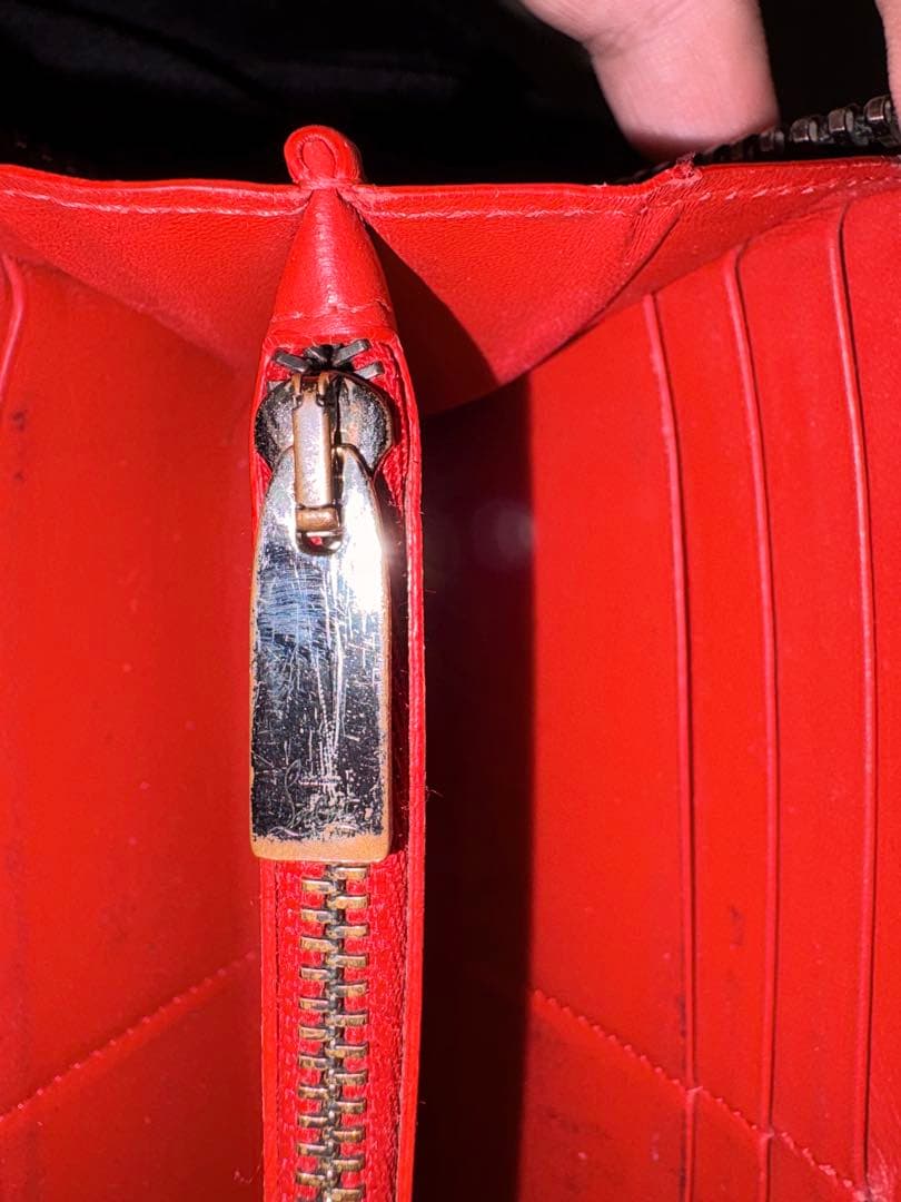 Christian Louboutin スタッズ付き長財布