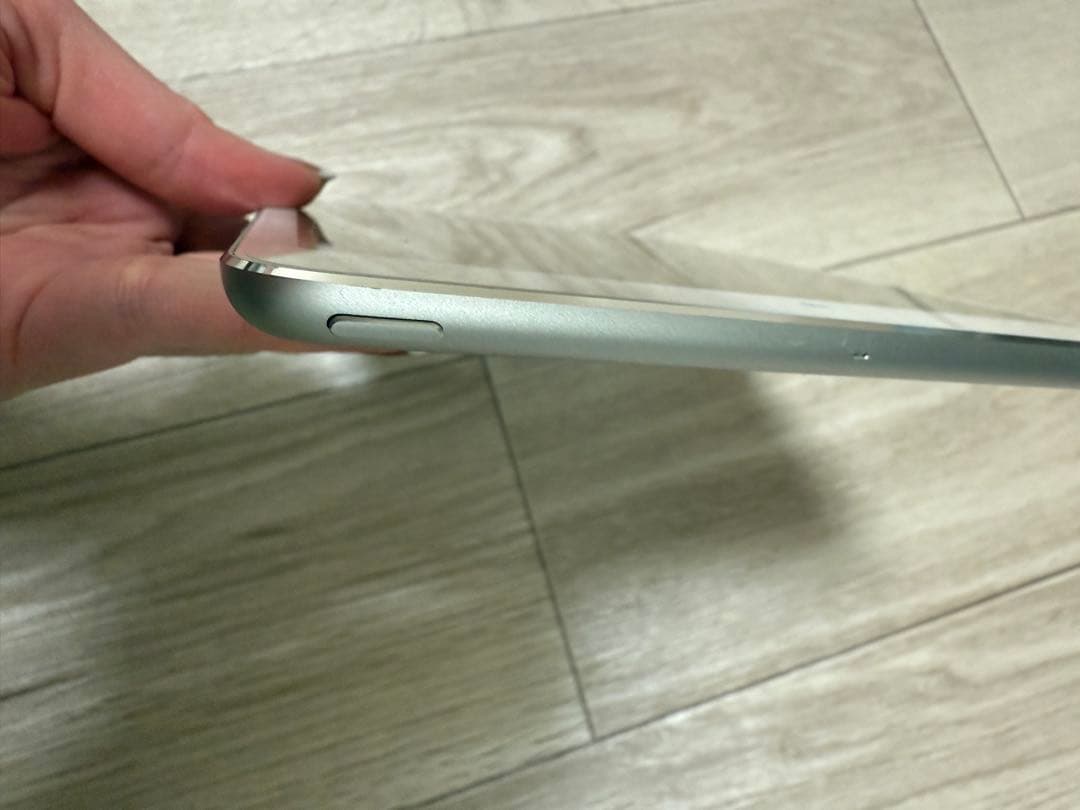 Apple mini2 iPad 32GB Wi-Fiモデル