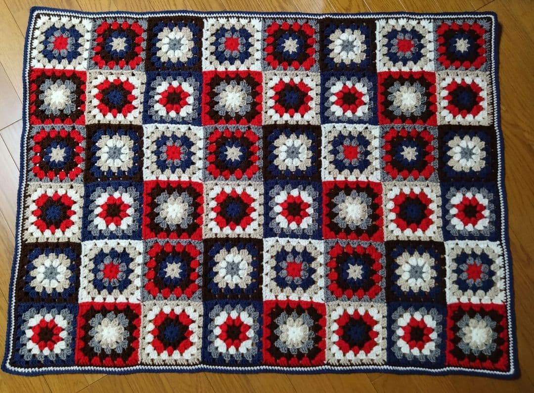 グラニースクエアモチーフのマルチブランケット