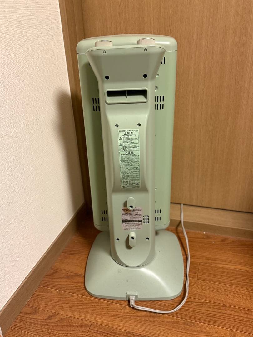 お値下げ❤️2022年製　AIC 遠赤グラファイトヒーター