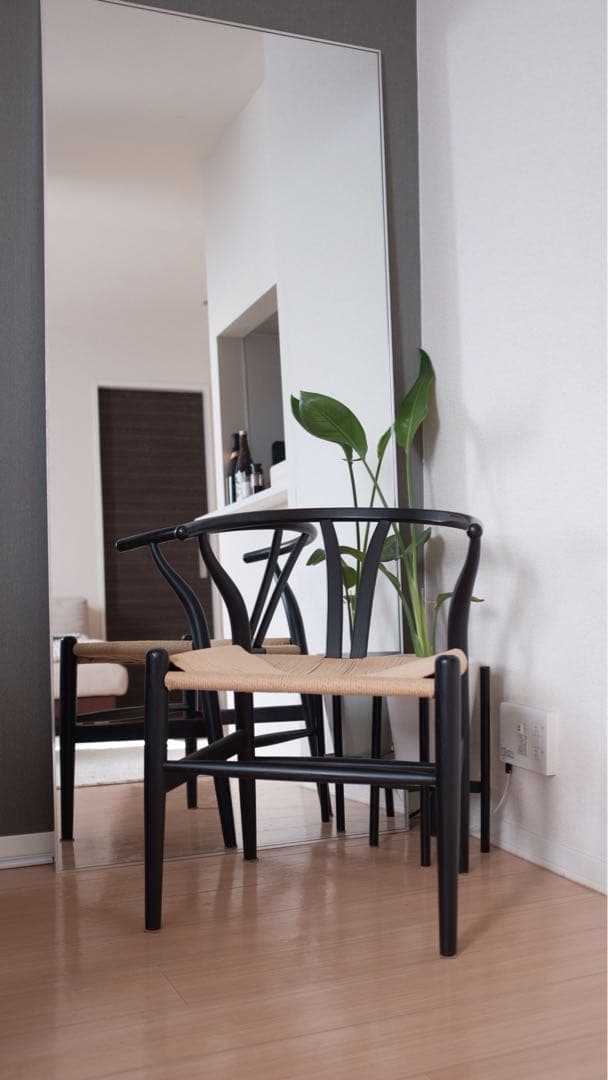 ワイチェアリプロダクト黒　CH24