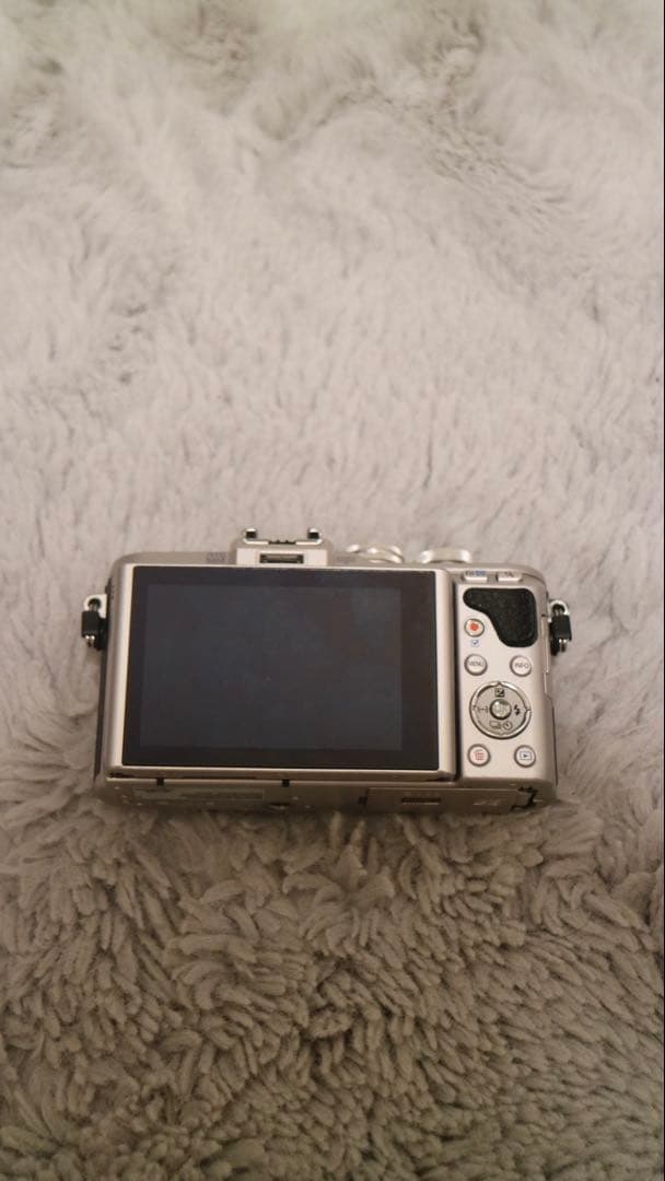 OLYMPUS PEN E-PL8 ダブルズームキット ブラック