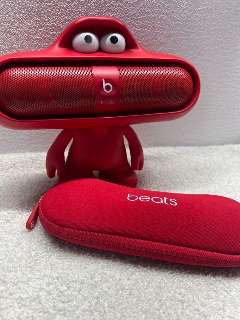 超希少品！beats pill 2.0 Bluetoothスピーカー とスタンド