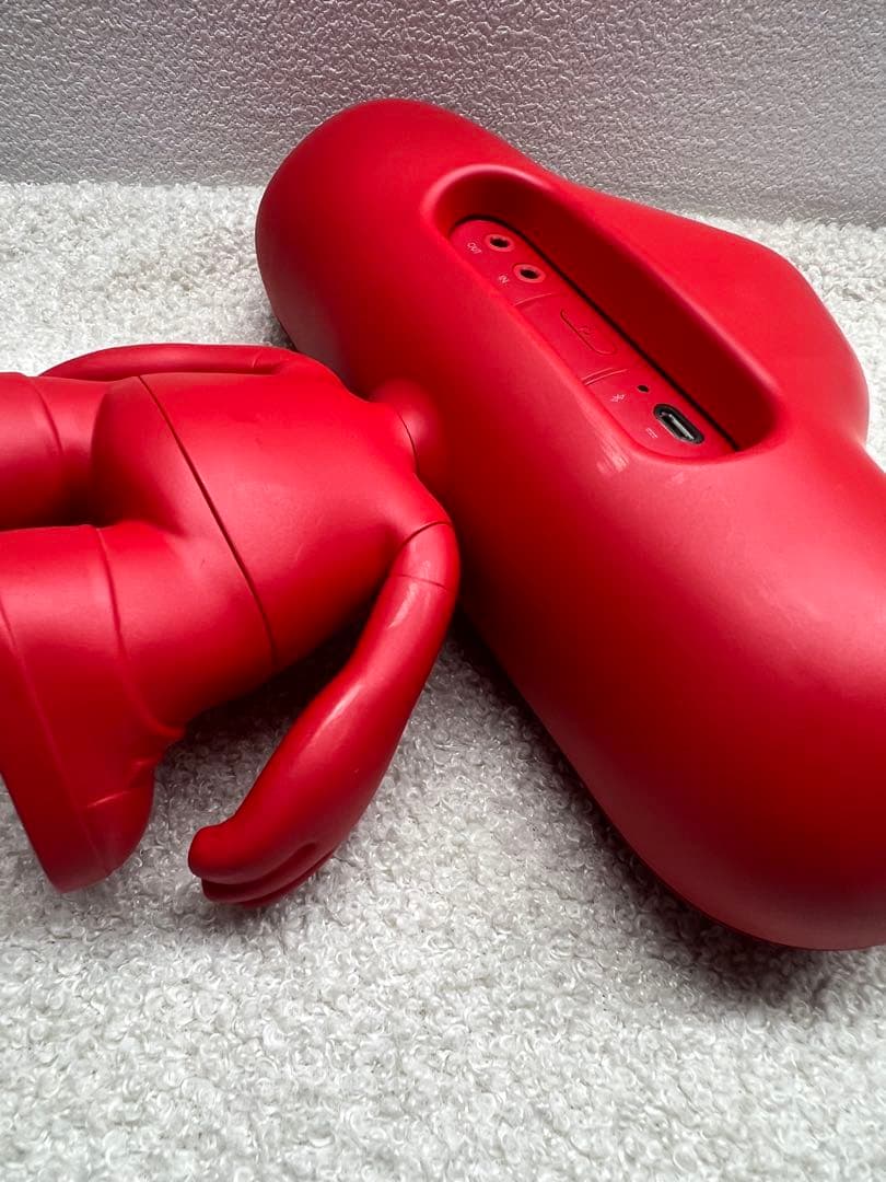 超希少品！beats pill 2.0 Bluetoothスピーカー とスタンド