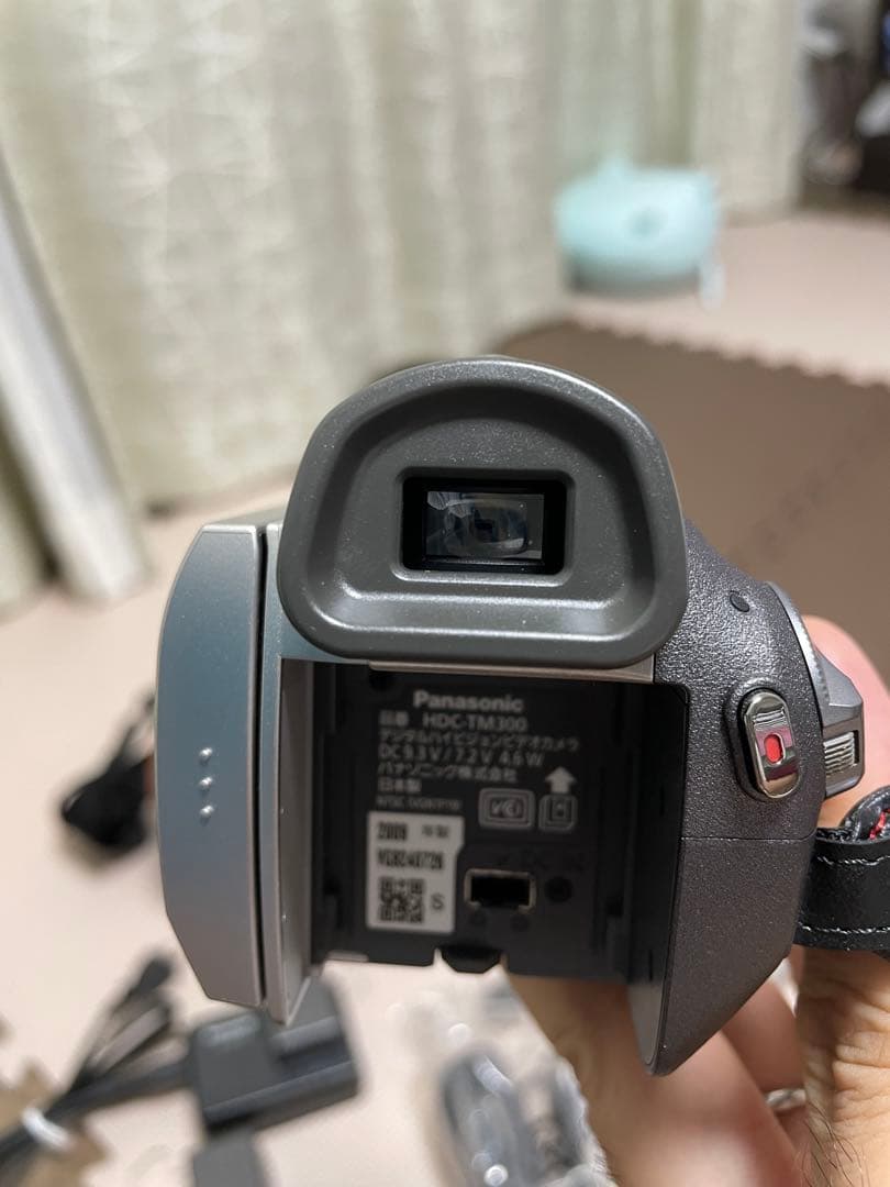 Panasonic パナソニック　HDC-TM300ビデオカメラ