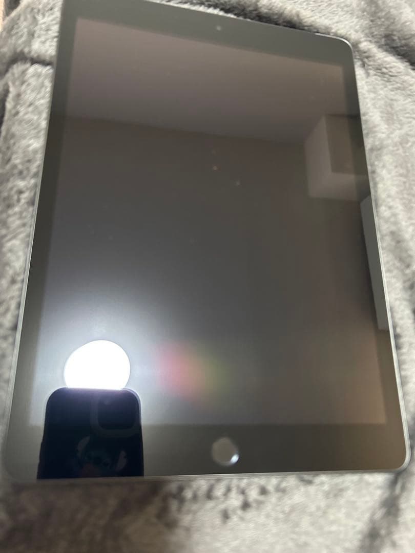 【美品】 iPad スペースグレー 本体　第9世代　セルラーモデル　64GB
