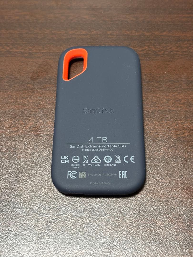 外付けハードディスク・ドライブ SanDisk Extreme Portable SSD 4TB