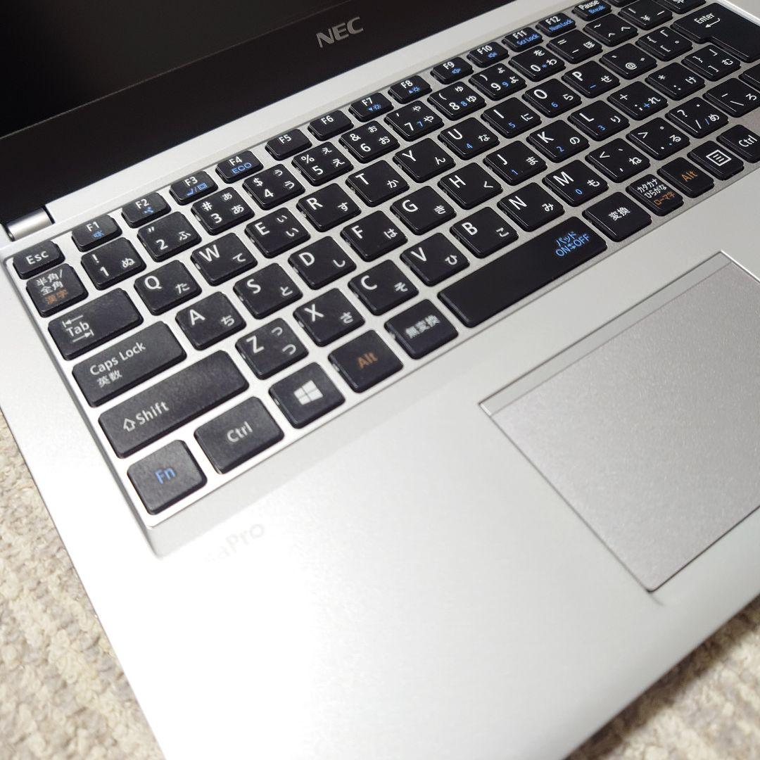 第6世代CPU/8GB/500GB Windows10 Libre Office