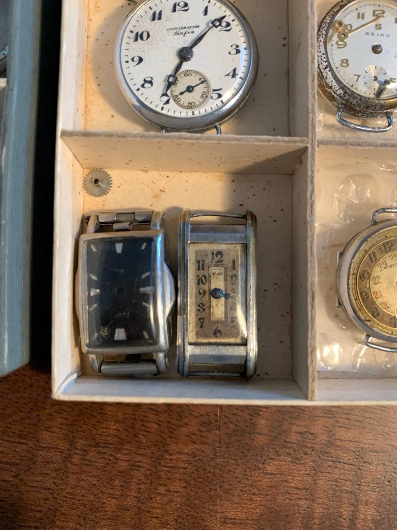ジャンク腕時計