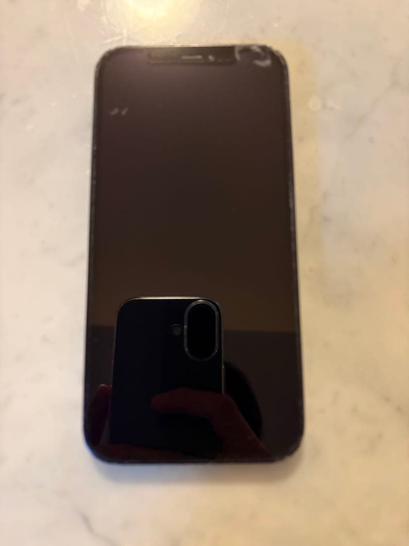 iPhone12ブラック