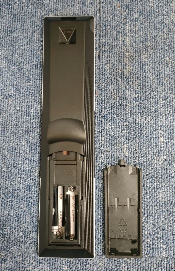 しん【スタンド無し】TOSHIBA REGZA 2023年製 32V34