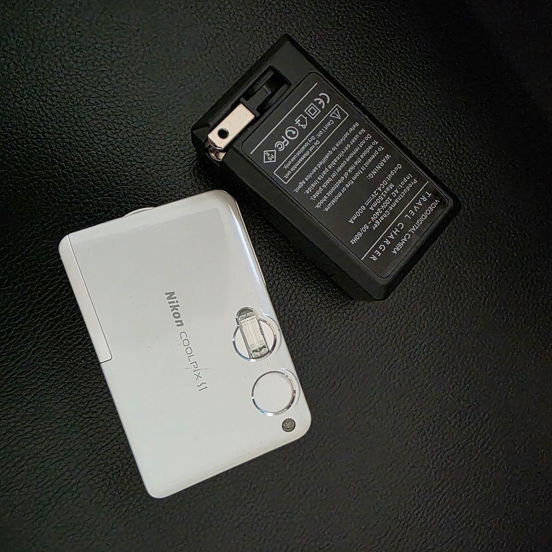 Nikon COOLPIX S1 コンパクトデジタルカメラ