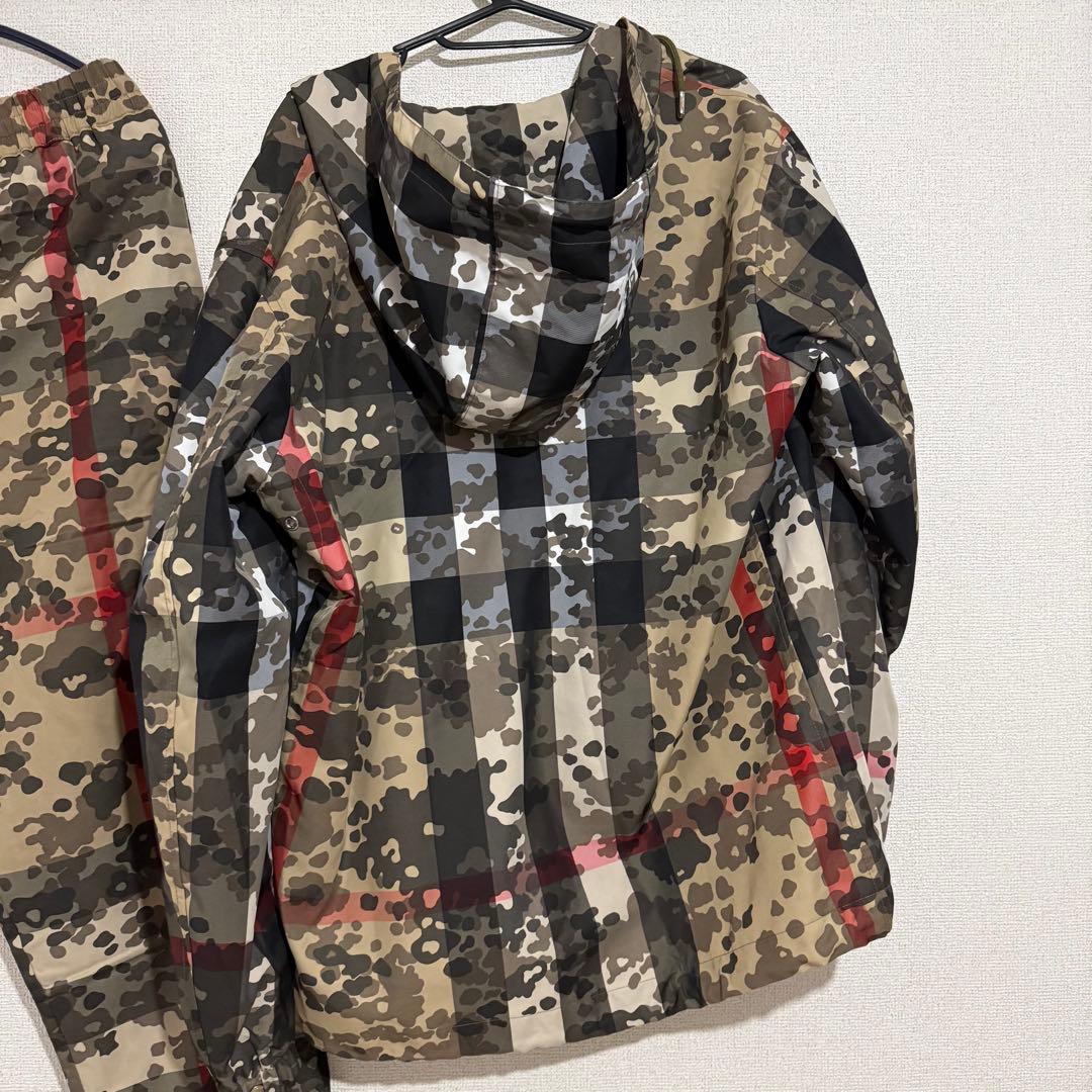 Burberry バーバリー セットアップ ジャケット ジョガーパンツ 迷彩