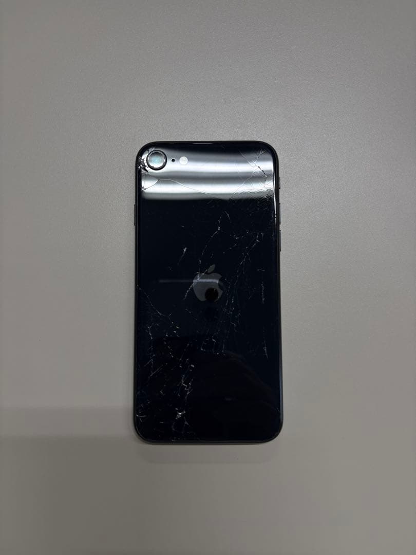 iPhone SE(第３世代) 128GB ミッドナイトブラック 本体