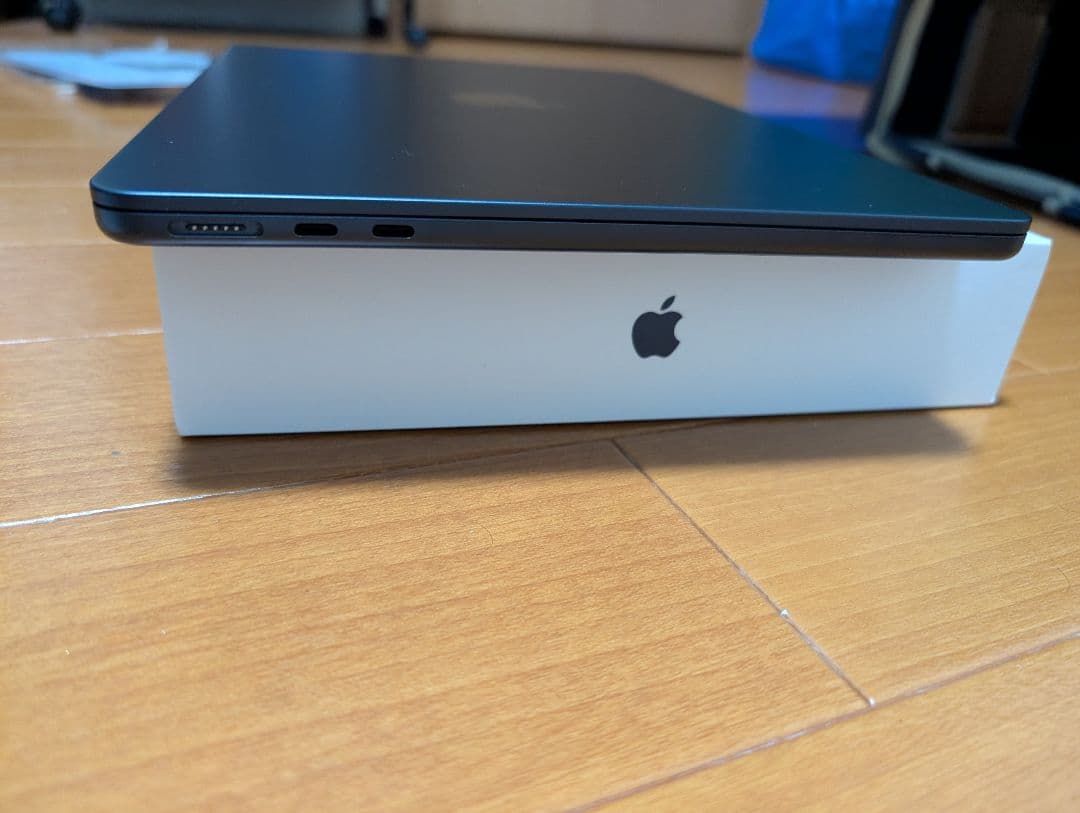 MacBook Air M2（16GB/512GB/バッテリー最大容量99%）