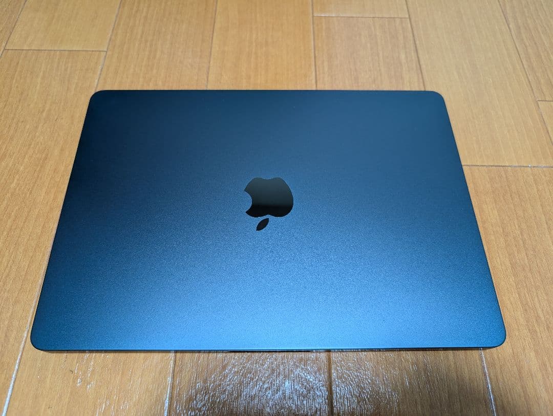 MacBook Air M2（16GB/512GB/バッテリー最大容量99%）