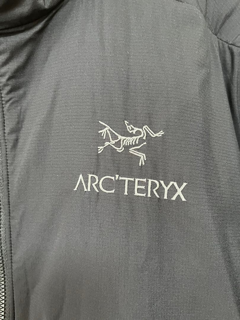アークテリクス　アトムジャケット