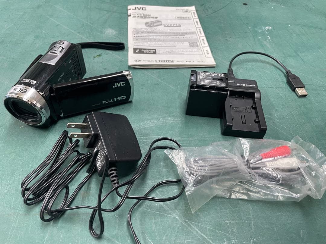 JVC フルHDビデオカメラ GZ-E880