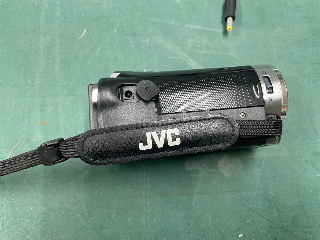 JVC フルHDビデオカメラ GZ-E880