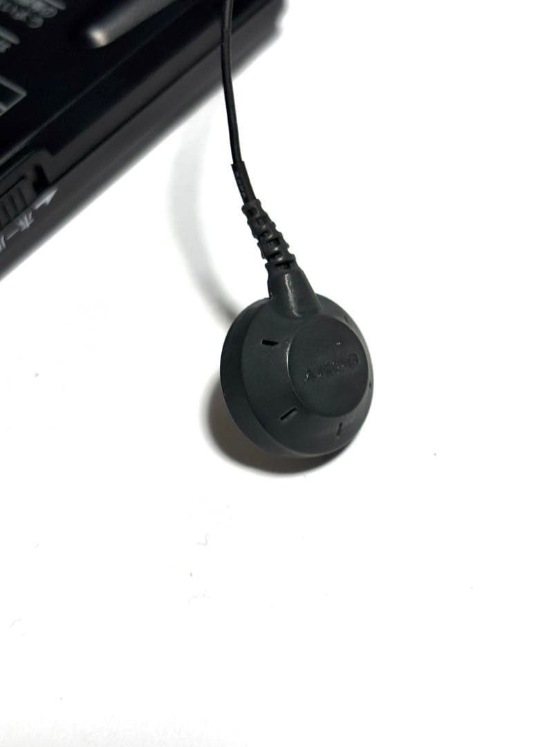 SONY ポケットラジオ ICF-R100 動作品