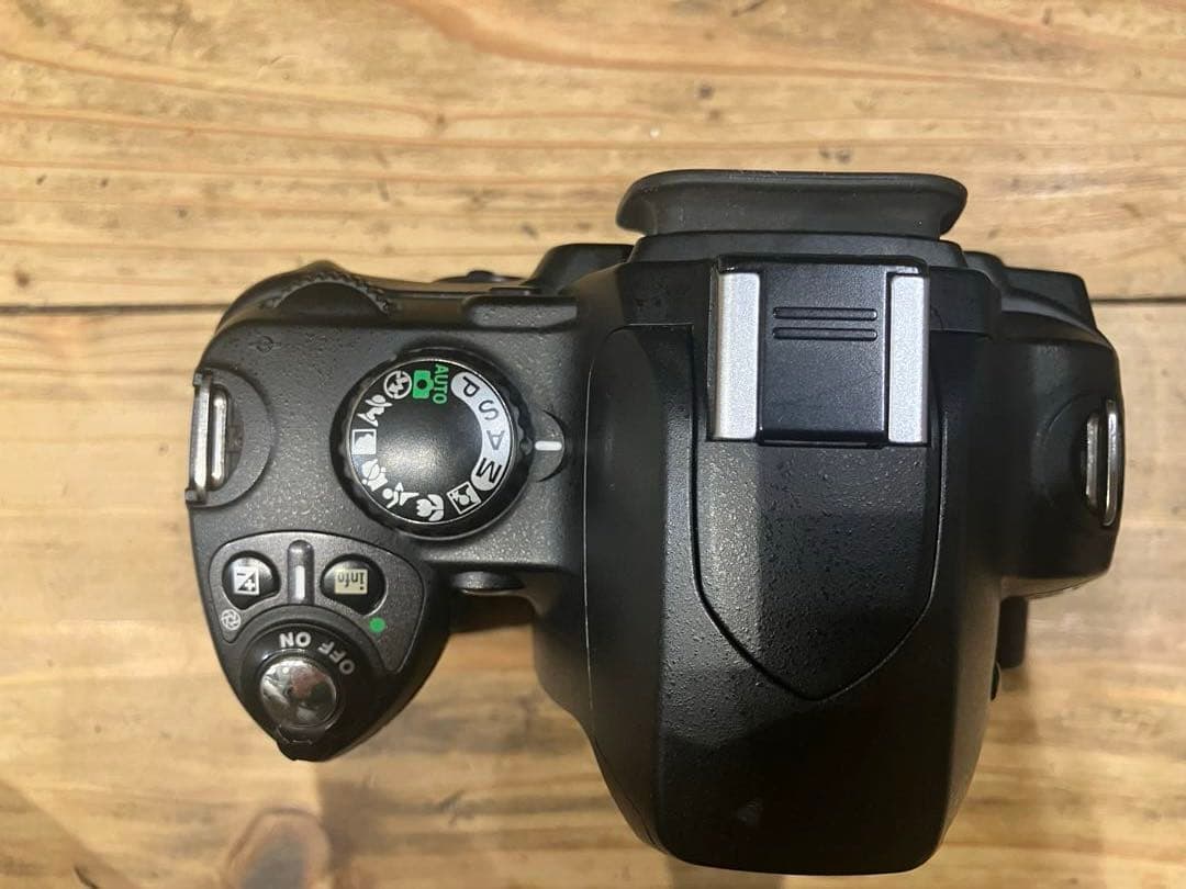 Nikon D40 ダブルズーム　SDカードリーダー付(シャッター回数3082)