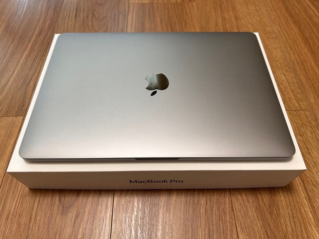 MacBook Pro 13インチ 2019 スペースグレー