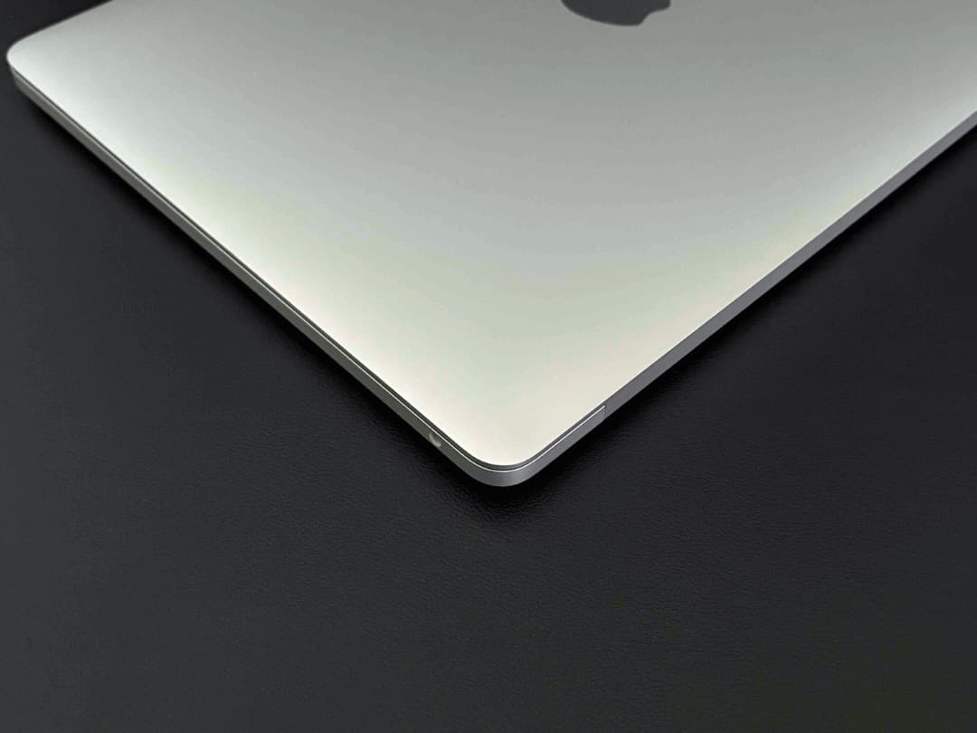 【美品】MacBook Pro 13.3㌅ M1 2020 16GB 512GB