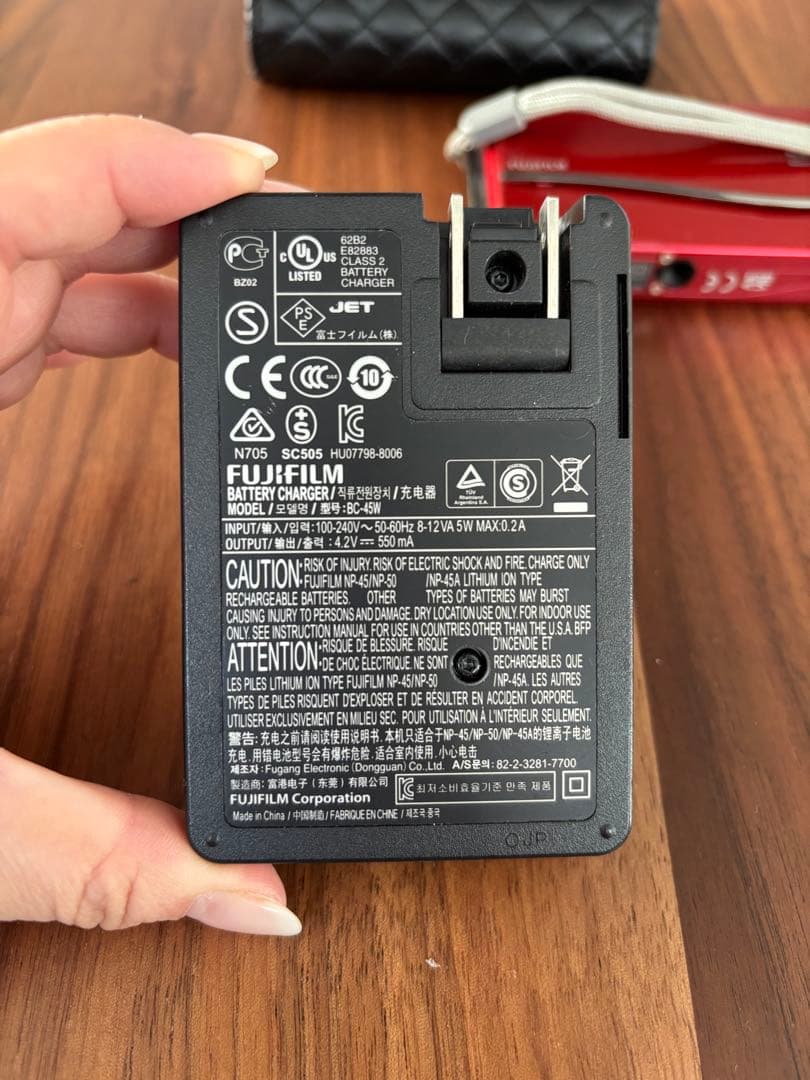 FUJIFILM デジタルカメラ　FinePix Z800EXR レッド