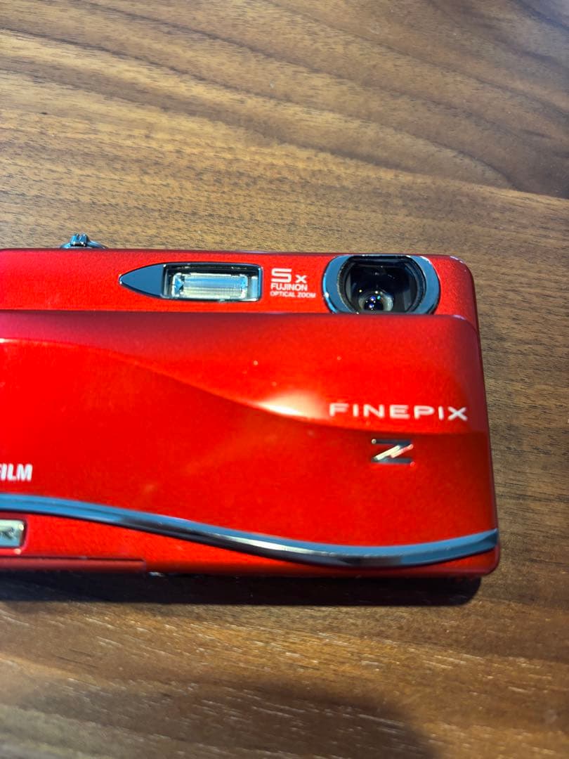売済⭐︎FUJIFILM デジタルカメラ　FinePix Z800EXR レッド