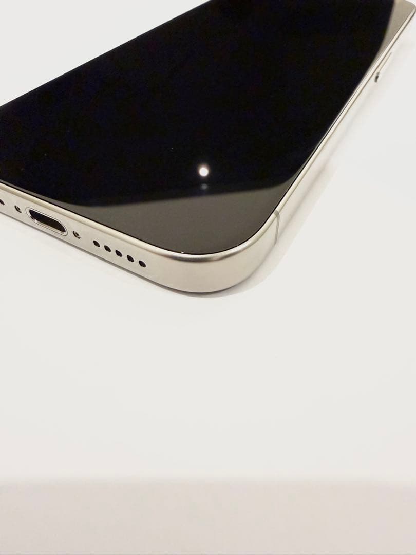 超美品iPhone15Pro 128GBナチュラルチタニウム バッテリー100%