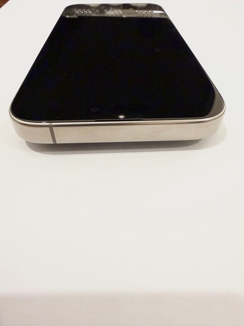 超美品iPhone15Pro 128GBナチュラルチタニウム バッテリー100%