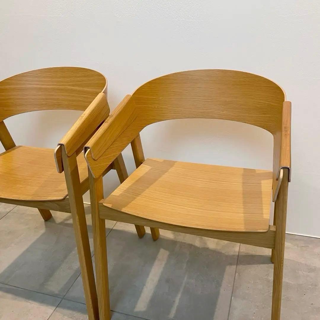 Shimo24ページ muuto COVER ARMCHAIR 左側1脚