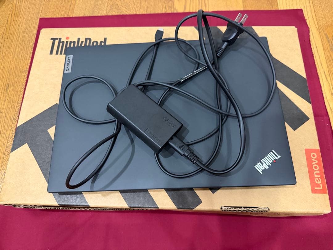 ThinkPad P14s Gen4 OLED 有機EL