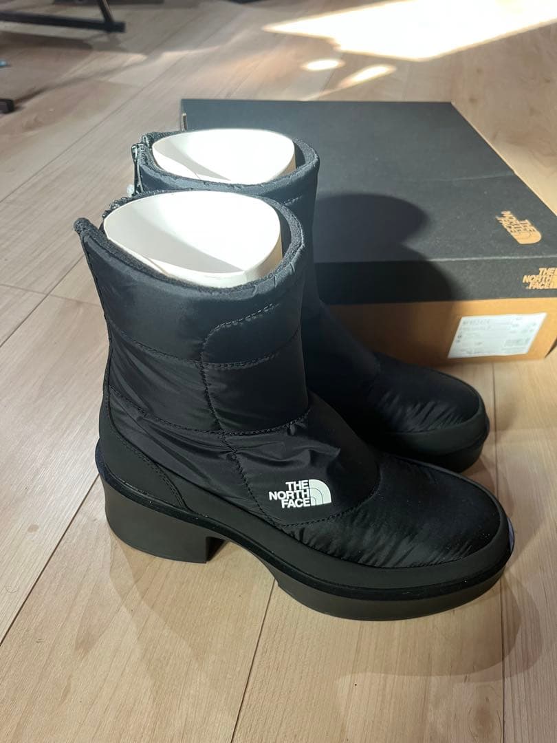 THE NORTH FACE NFW52474 ブラックブーツ US8